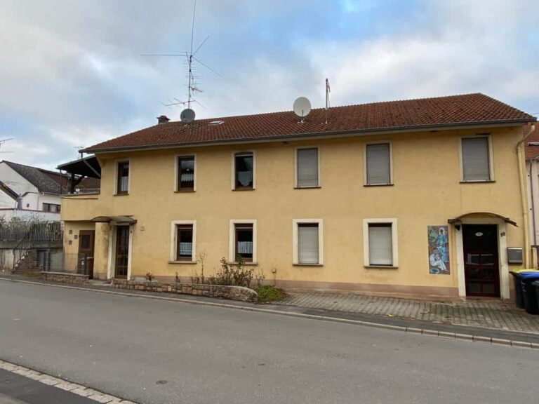 Genügend groß – sofort beziehbar – gut finanzierbar –
Die perfekte Einsteiger-Immobilie!