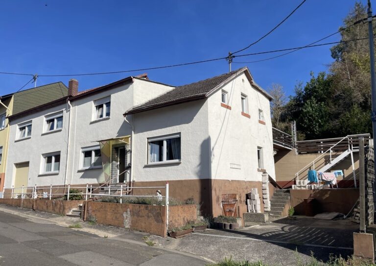 Drei gute Gründe – großes Haus, tolles Grundstück, ruhige Randlage