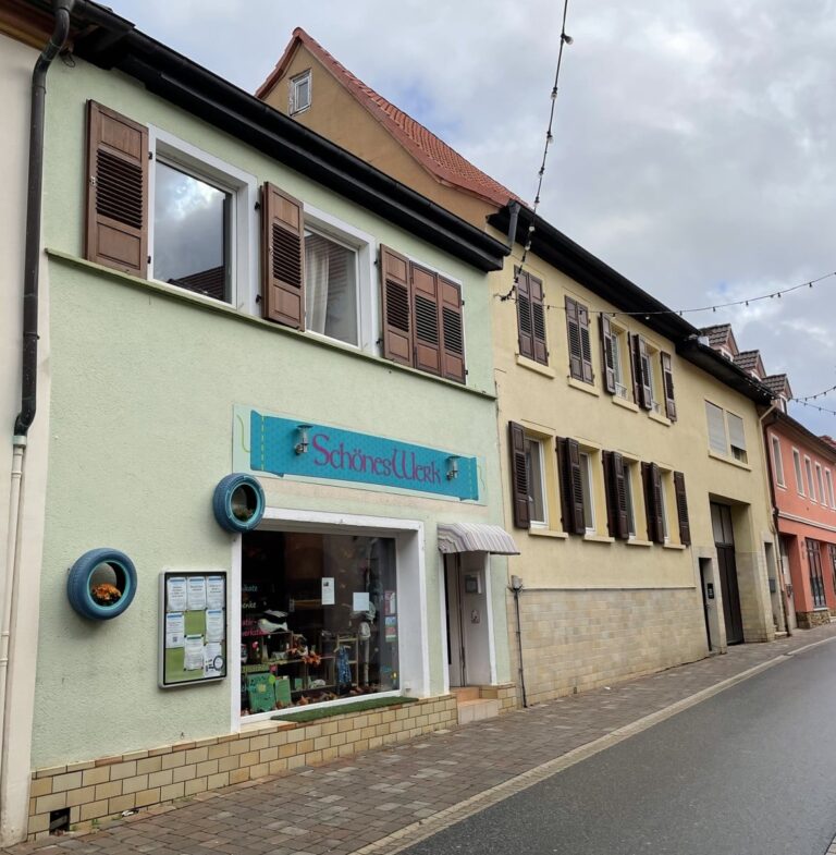 Wohn- und Geschäftshaus mit Ausbaureserven und viel Potential