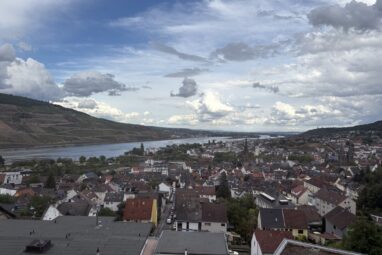 Wohnen mit Rheinblick – Eigentumswohnung im Binger Panoramahaus