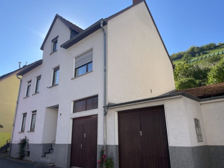 Lebensfreude trifft Charakter – Gut bezahlbares Wohnhaus in malerischer Lage